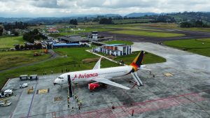 Avianca retoma ruta despues de cincuenta años.-