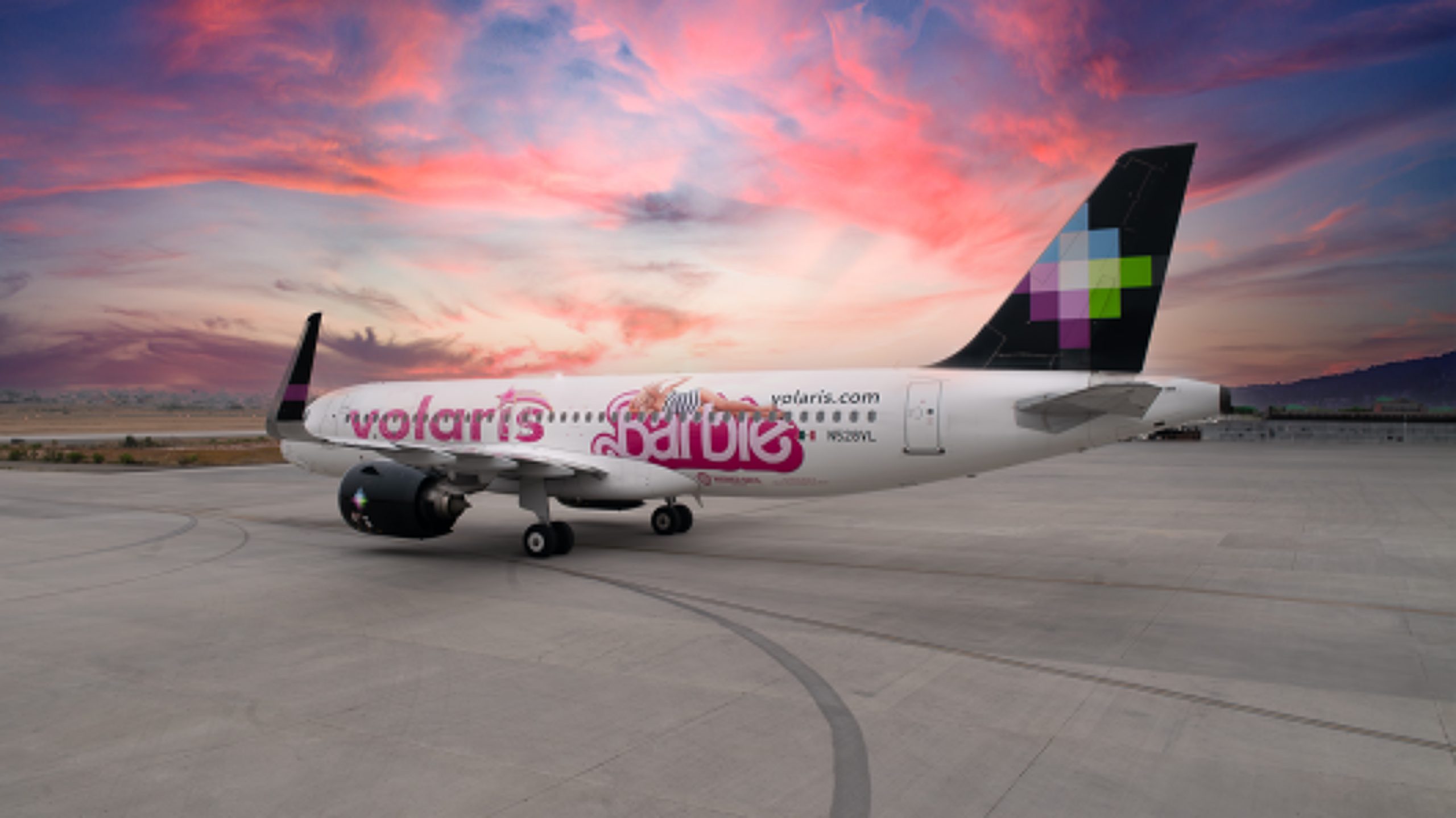 Volaris inspirada en la película Barbie presenta su nuevo avion ...