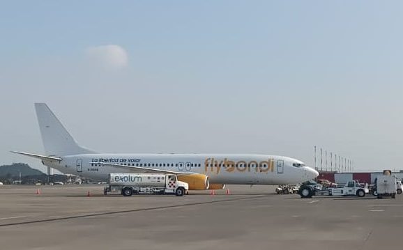 Flybondi recibe su proximo Boeing 737