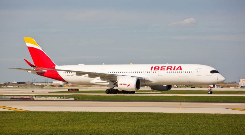 Iberia recupera los tres vuelo en Argentina