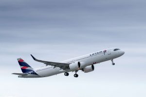 Grupo LATAM crece 32,7% en pasajeros transportados a nivel internacional impulsado por temporada alta en Sudamérica