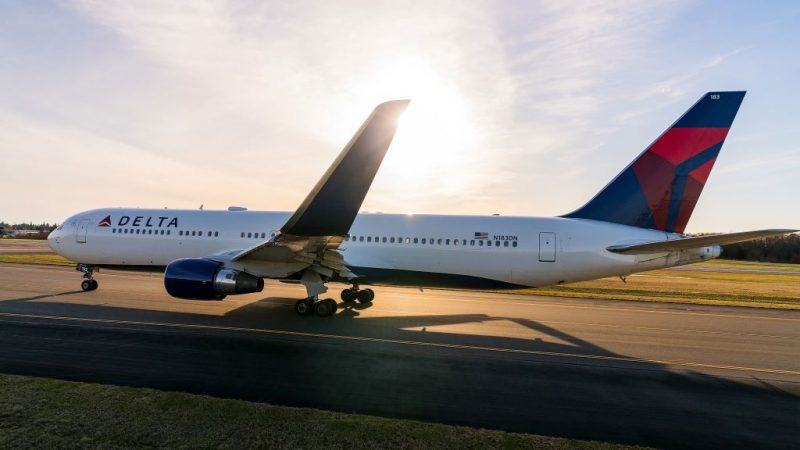 Un boeing 767 de Delta se declara en emergencia en aproximación a Bogotá
