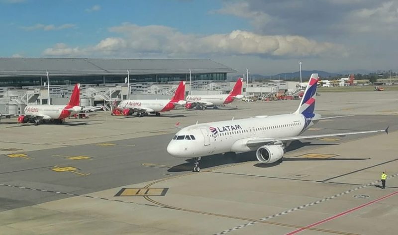 El transporte aéreo en Colombia registra un notable aumento en la movilización de pasajeros