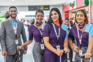 Arajet e INTEC firman convenio de prácticas profesionales