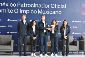 La delegación olímpica mexicana vuela a París con Aeroméxico