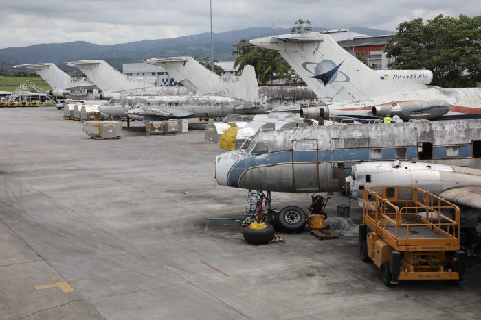 Aviones abandonados en la Terminal de Carga tendrán una segunda vida