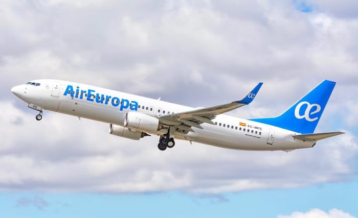 Air Europa reanudó ayer su ruta internacional estacional