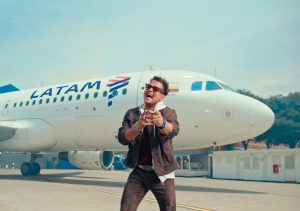 LATAM Airlines y Carlos Vives han presentado la canción «Volamos por ti»