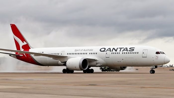  Qantas retoma ruta internacional después de  veinte años