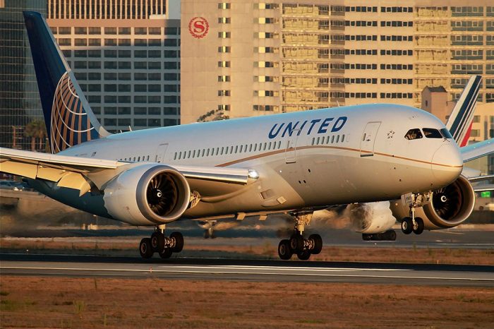 United airlines cancela definitivamente ruta internacional. 