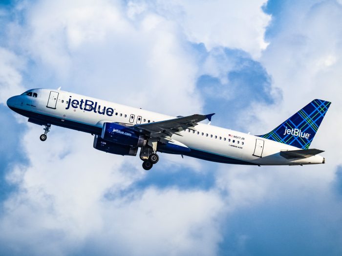 JetBlue inicia tres nuevas rutas desde el cuarto aeropuerto de New York