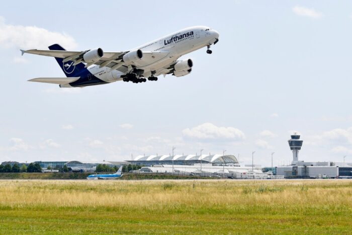 Lufthansa introduce el A380 en ruta internacional por primera vez