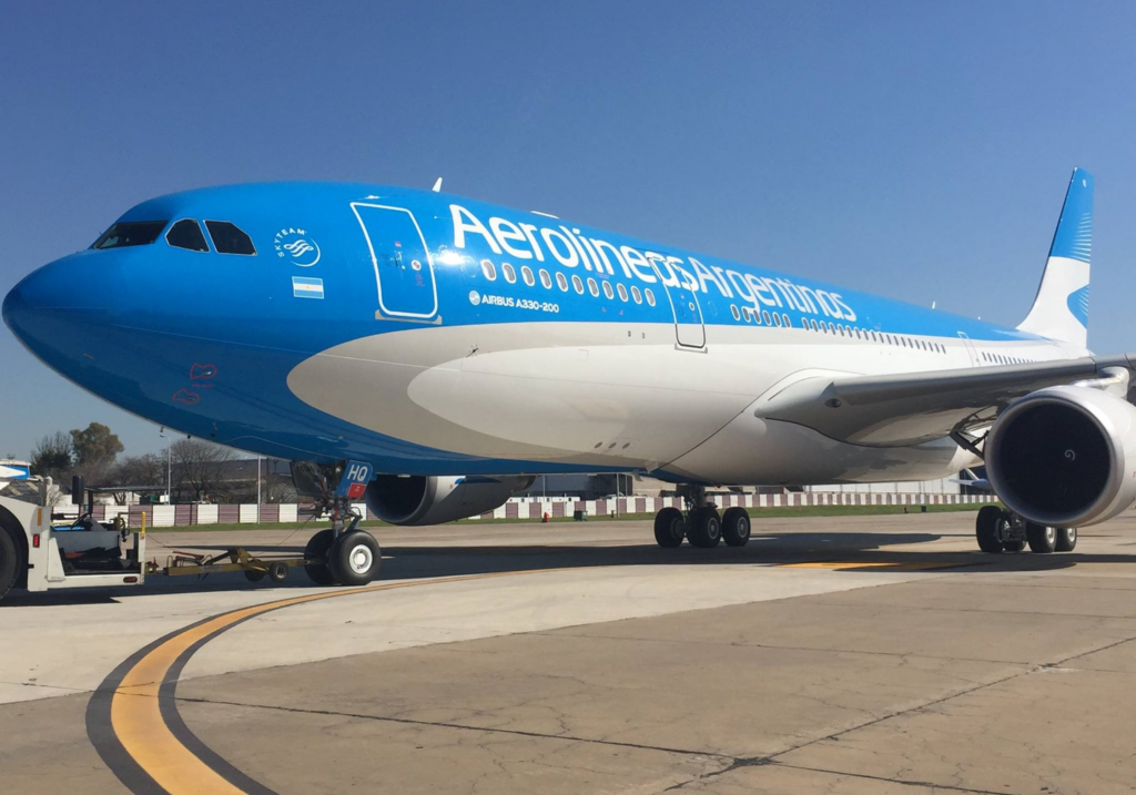 Aerolíneas Argentinas modifica frecuencias internacionales desde Abril