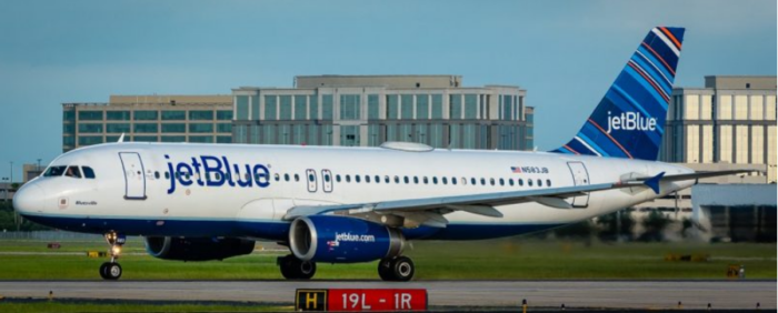 JetBlue reduce sus frecuencias internacionales