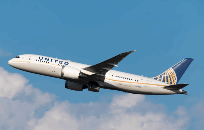 United Airlines extiende vuelos internacionales