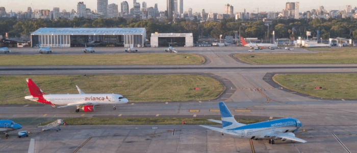 Colombia y Argentina firman acuerdo para fortalecer la conectividad aérea bilateral