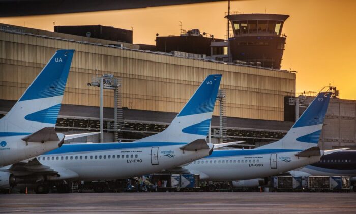 Aerolíneas Argentinas afectada por un nuevo paro impulsado por el gremio de pilotos