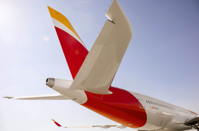 Iberia ajustará frecuencias internacionales desde octubre