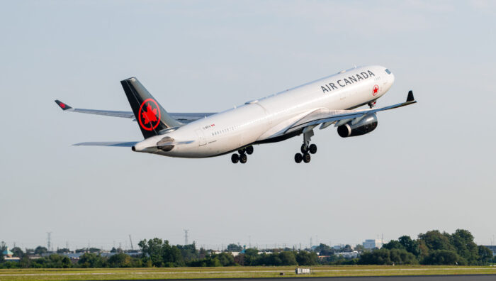 Air Canada y Air Canada Rouge mantienen suspendidas sus operaciones