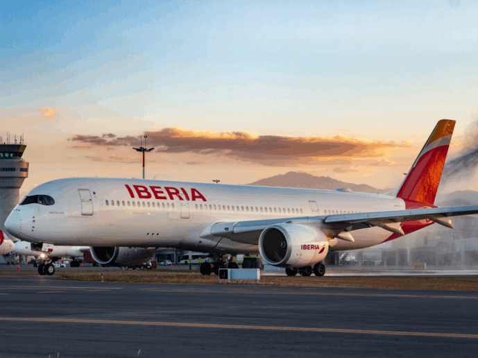 Iberia hace modificaciones temporales por cierre de aeropuerto