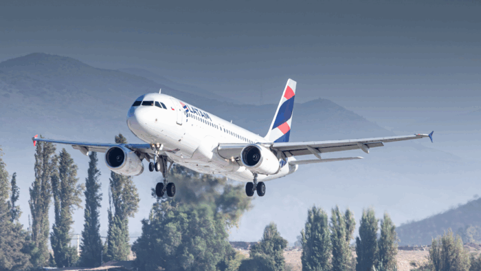 LATAM informa suspensión de ruta temporal