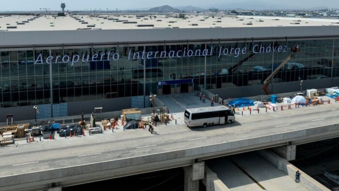 Sectores del transporte y turismo piden postergar cobro de TUUA en Lima