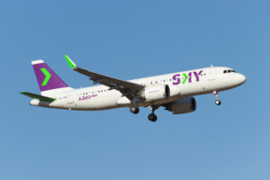 SKY Airline es la aerolínea más puntual de Latinoamérica en enero de 2026