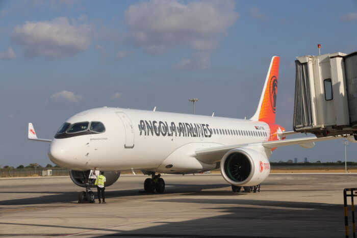 TAAG suma su quinto Airbus A220-300 y acelera su modernización