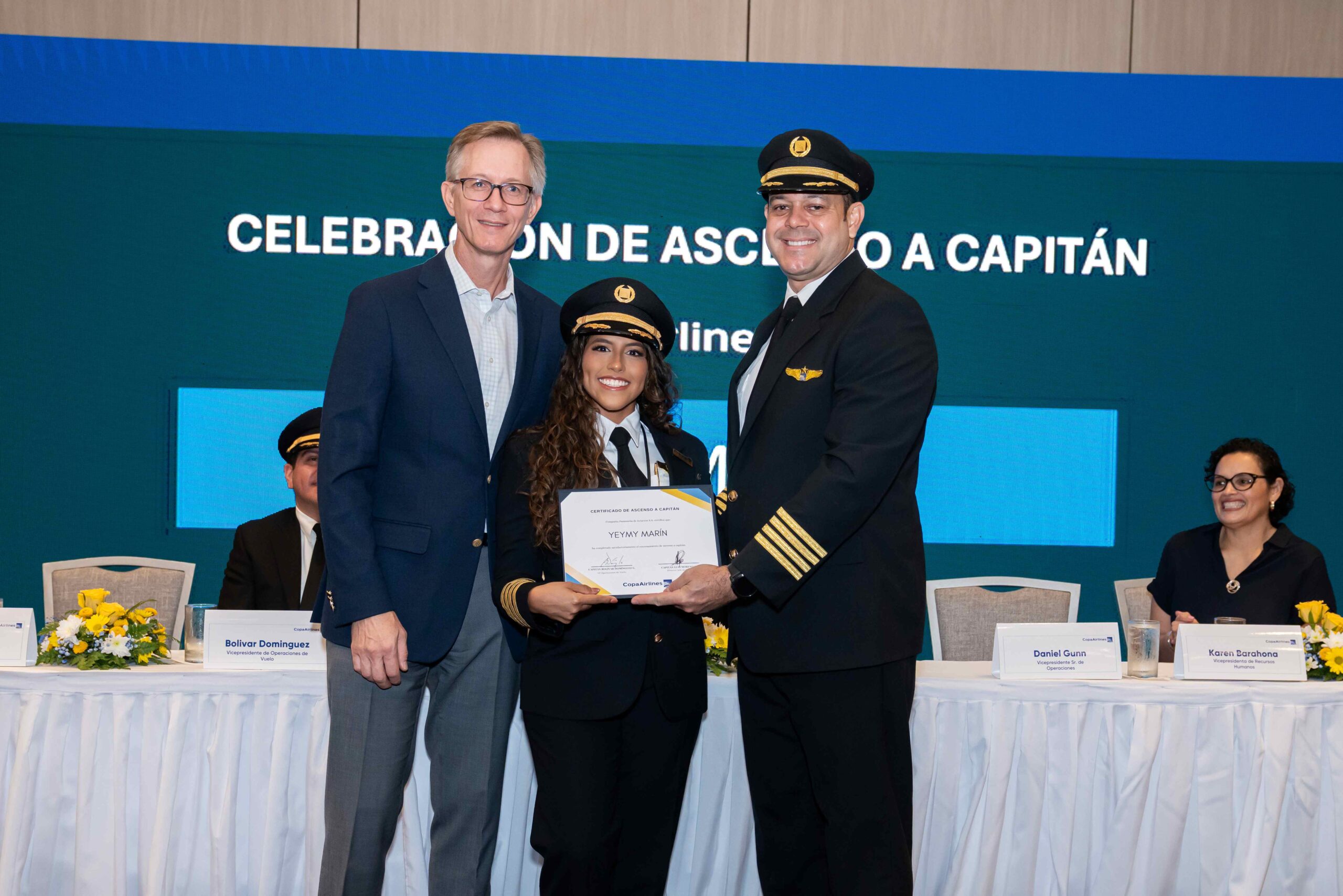 Copa Airlines fortalece su operación con el ascenso de 43 nuevos capitanes