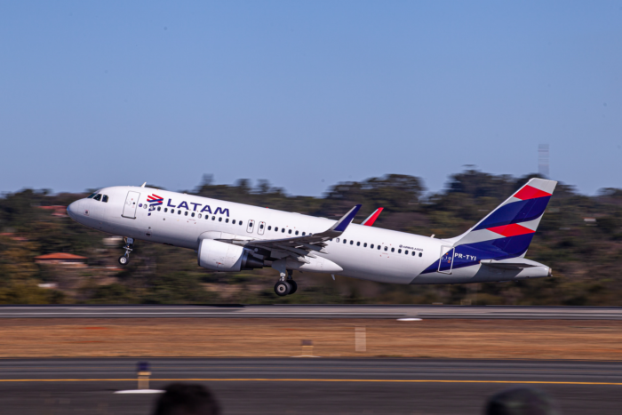 LATAM aumenta vuelos entre Bogotá y Orlando