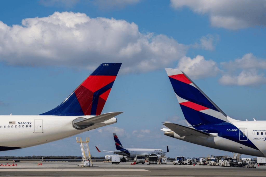 Delta and LATAM Expand MRO Partnership