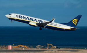 Vuelo de Ryanair aterriza sin contratiempos en Berlín tras detectar daño en un neumático