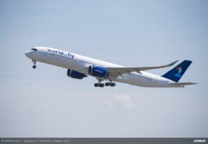 World2Fly suspende temporalmente sus vuelos a Cuba