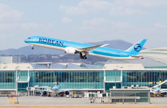 Korean Air and Asiana Airlines to Complete Historic Merger in December 2026