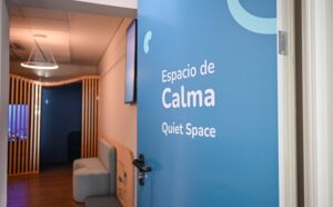 Aeropuerto de Carrasco inaugura un Espacio de Calma para pasajeros con necesidades de regulación sensorial