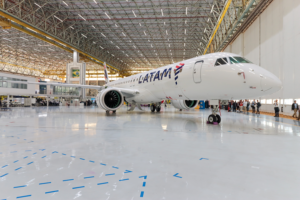 LATAM Airlines Brasil abre la venta de pasajes para sus nuevos Embraer E195-E2 y anuncia la expansión de su red