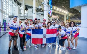 Arajet, el Ministerio de Turismo y los Miami Marlins celebran el Dominican Heritage Day en Miami