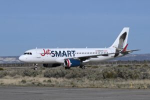 JetSMART reconfigura su red en Chile y proyecta crecer más de 10% en 2027