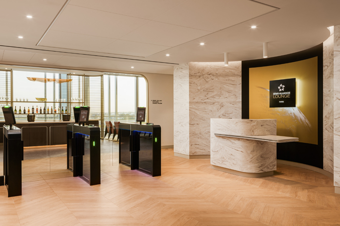 Star Alliance CDG Lounge 1